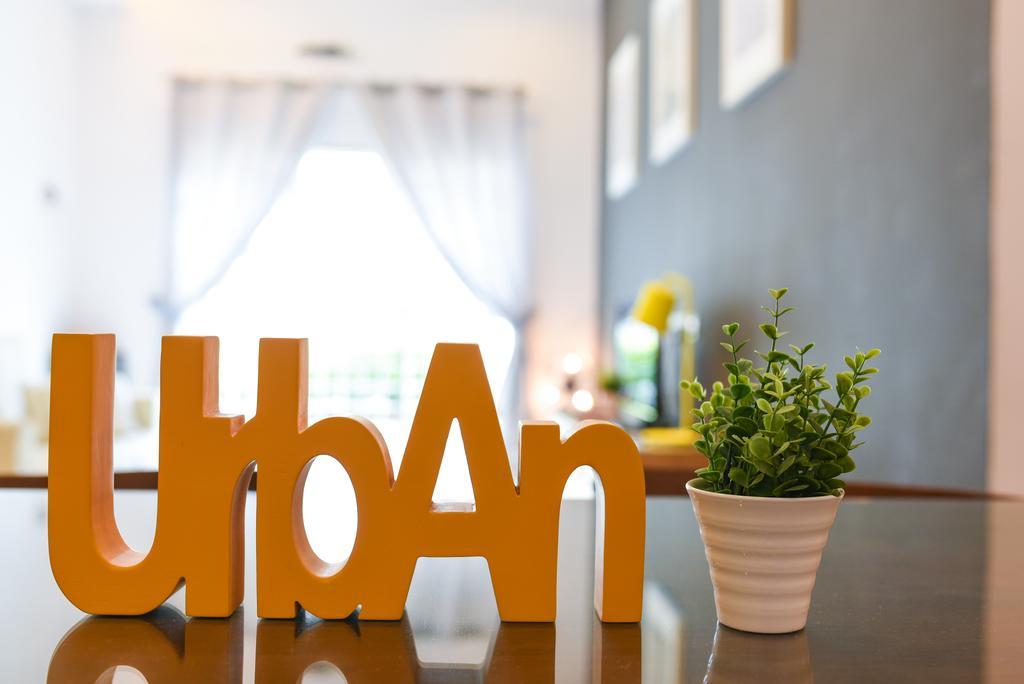 Saffron Apartment *