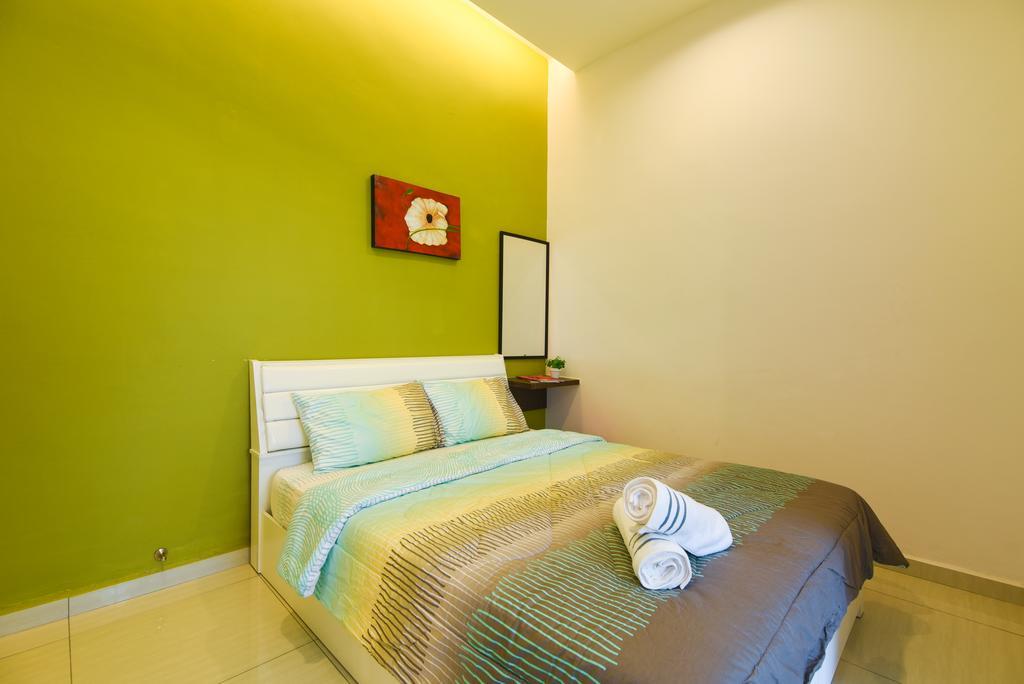 Saffron Apartment